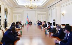 Президент Ильхам Алиев принял министров молодежи и спорта, участвующих в IV сессии конференции ОИС (ФОТО) (версия 2)