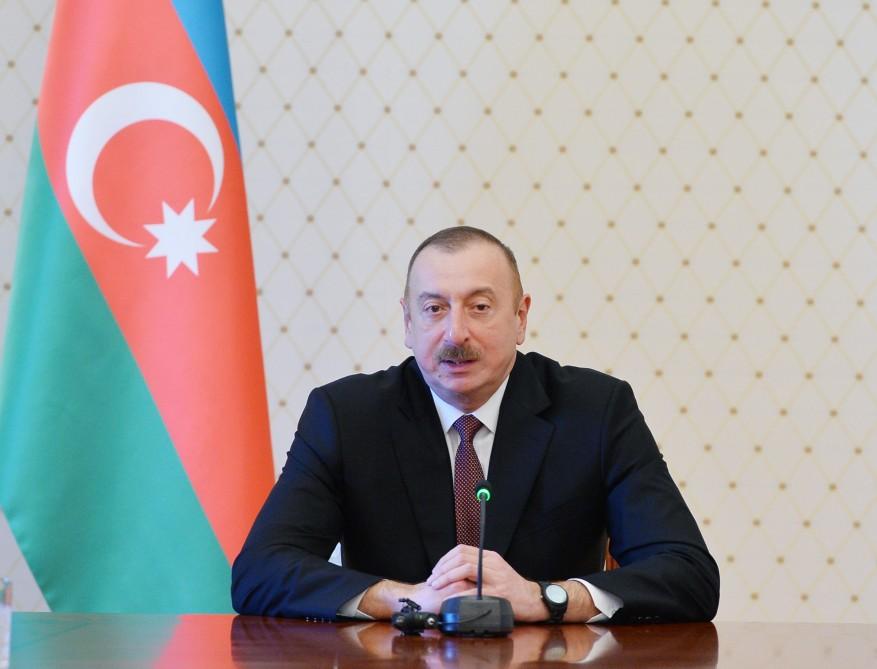 Президент Ильхам Алиев принял министров молодежи и спорта, участвующих в IV сессии конференции ОИС (ФОТО) (версия 2)