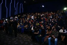 Отец азербайджанского актера из-за мошенника моллы "застрял в нейтральной зоне" (ФОТО/ВИДЕО)