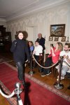 Женская мода и неоклассическая любовь азербайджанцев покорила Тбилиси (ФОТО)
