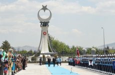 President Ilham Aliyev officially welcomed in Ankara (PHOTO)