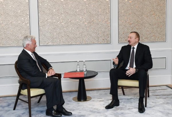 President Aliyev meets UK minister of state Alan Duncan (PHOTO)