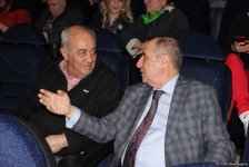 Kurdlar vadisi по-азербайджански, или Когда братья-неудачники влюбились в одну и ту же девушку (ФОТО/ВИДЕО)
