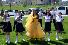 "День чтения" в парке Центра Гейдара Алиева стал большим праздником для любителей книг (ФОТО)