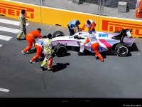 Во время свободной сессии в классе FIA Formula-2 в Баку произошла авария (ФОТО)
