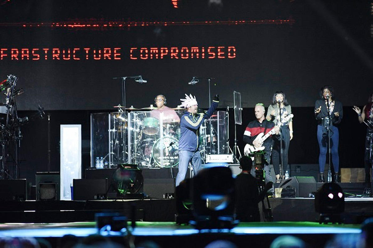 Потрясающее шоу Jamiroquai в рамках Гран-при Азербайджана Формулы 1 (ВИДЕО, ФОТО)