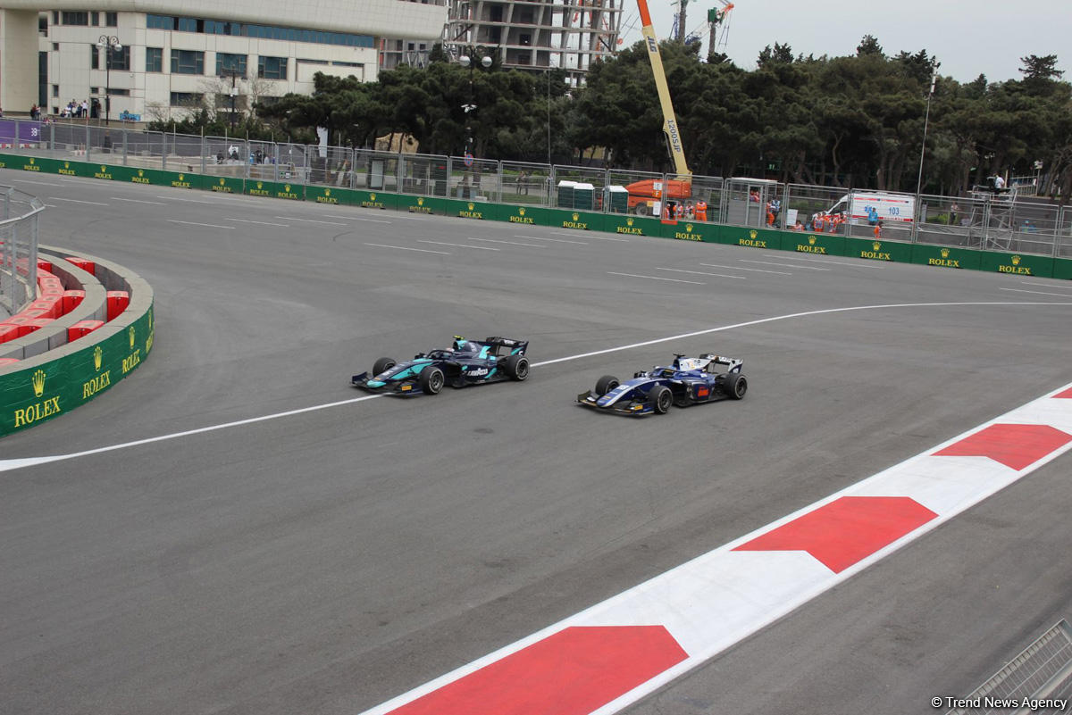 Определились победители первого основного соревнования в классе FIA Formula-2 в Баку (ФOTO)