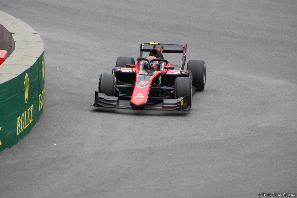 Определились победители первого основного соревнования в классе FIA Formula-2 в Баку (ФOTO)
