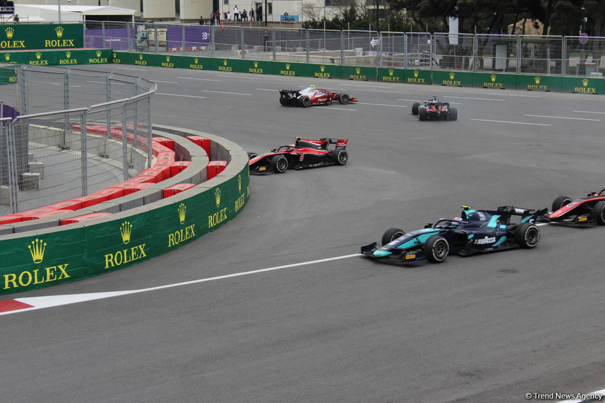 Определились победители первого основного соревнования в классе FIA Formula-2 в Баку (ФOTO)