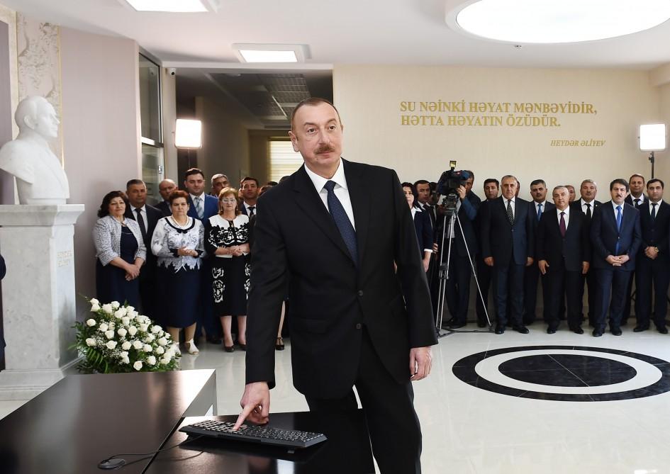 Президент Ильхам Алиев принял участие в церемонии начала подачи питьевой воды в город Хызы и поселок Алтыагадж (ФОТО)
