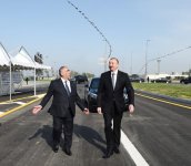 Президент Ильхам Алиев принял участие в открытии разноуровневой дорожной развязки и перехода к проспекту Гейдара Алиева в Баку (ФОТО)
