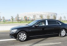 Президент Ильхам Алиев принял участие в открытии разноуровневой дорожной развязки и перехода к проспекту Гейдара Алиева в Баку (ФОТО)