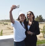 Президент Ильхам Алиев и Первая леди Мехрибан Алиева приняли участие в кампании по посадке деревьев, посвященной дню рождения великого лидера Гейдара Алиева (ФОТО)