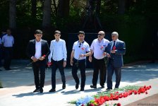 Общественность Азербайджана отмечает 95-ю годовщину со дня рождения общенационального лидера Гейдара Алиева (ФОТО)