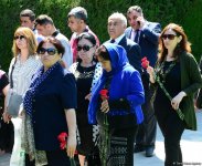 Общественность Азербайджана отмечает 95-ю годовщину со дня рождения общенационального лидера Гейдара Алиева (ФОТО)