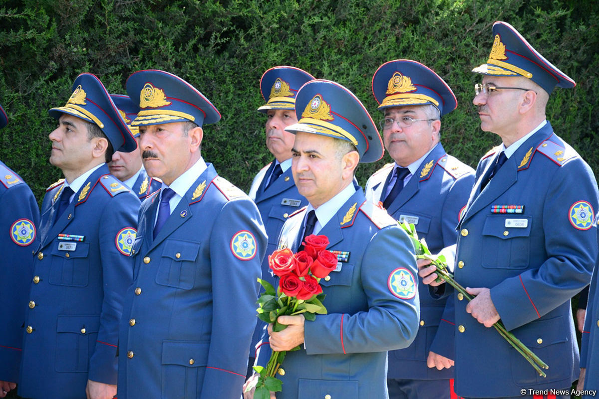 Общественность Азербайджана отмечает 95-ю годовщину со дня рождения общенационального лидера Гейдара Алиева (ФОТО)