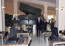 Президент Ильхам Алиев ознакомился с условиями в Учебно-образовательном центре в N-й воинской части Отдельной общевойсковой армии (ФОТО)