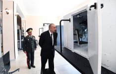 Президент Ильхам Алиев ознакомился с условиями в Учебно-образовательном центре в N-й воинской части Отдельной общевойсковой армии (ФОТО)