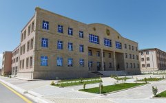 Президент Ильхам Алиев ознакомился с условиями в Учебно-образовательном центре в N-й воинской части Отдельной общевойсковой армии (ФОТО)