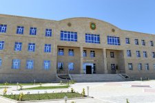 Президент Ильхам Алиев ознакомился с условиями в Учебно-образовательном центре в N-й воинской части Отдельной общевойсковой армии (ФОТО)