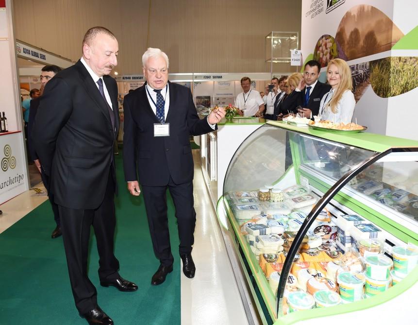 Президент Ильхам Алиев ознакомился с XXIV Азербайджанской международной продовольственной выставкой (ФОТО)