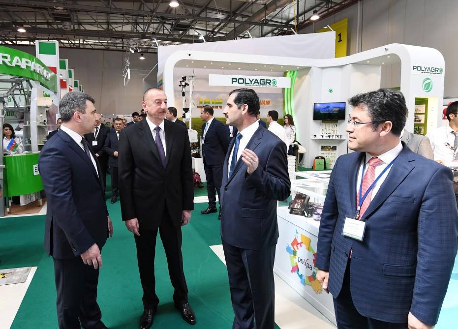 Президент Ильхам Алиев ознакомился с XXIV Азербайджанской международной продовольственной выставкой (ФОТО)