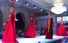 Гюльнара Халилова оценила работы молодых дизайнеров в Казахстане (ФОТО)