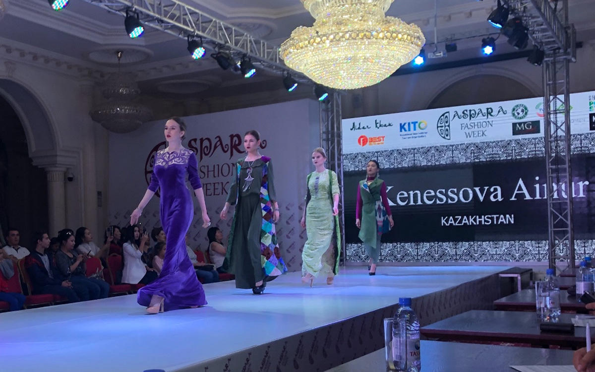 Гюльнара Халилова оценила работы молодых дизайнеров в Казахстане (ФОТО)