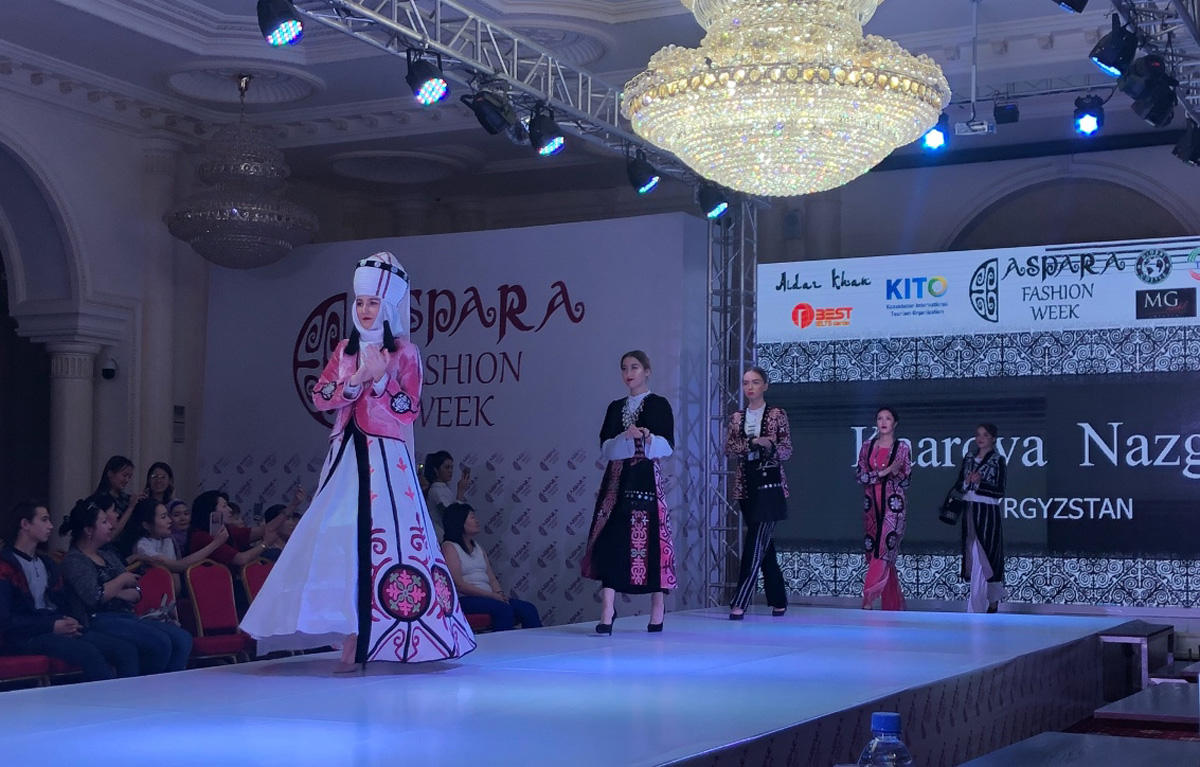 Гюльнара Халилова оценила работы молодых дизайнеров в Казахстане (ФОТО)