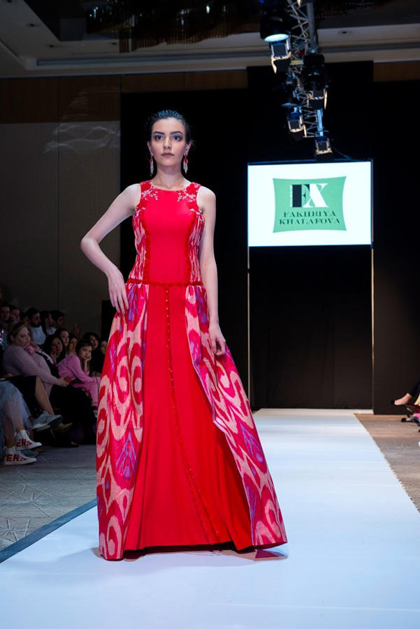 Azerbaijan Fashion Week 2018: Фахрия Халафова представила символ вечный красоты – гранат (ФОТО)