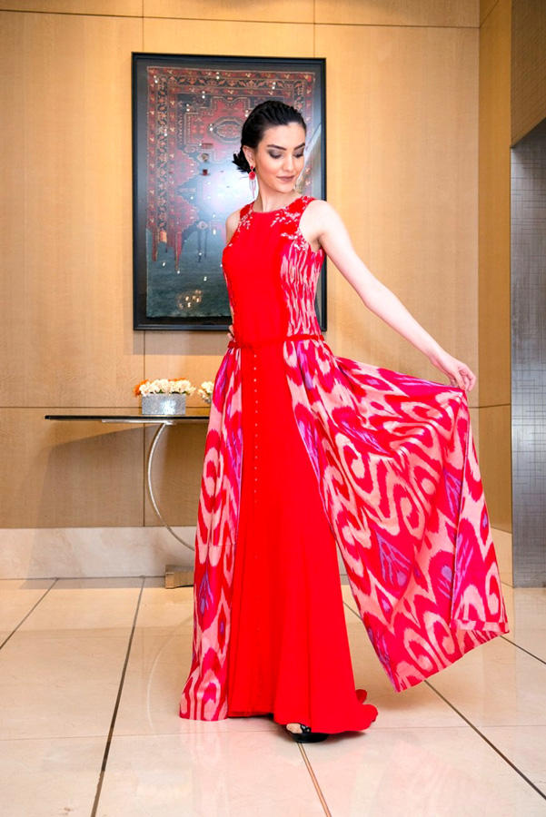 Azerbaijan Fashion Week 2018: Фахрия Халафова представила символ вечный красоты – гранат (ФОТО)