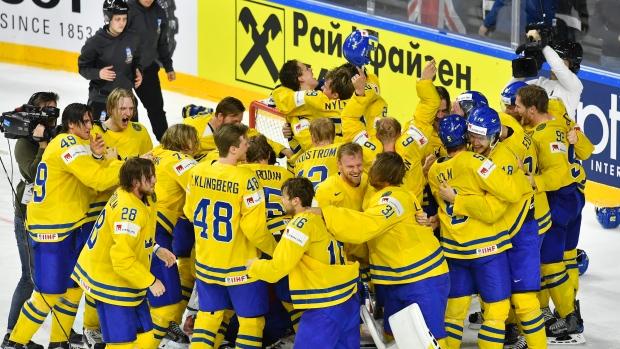 Сборная Швеции по хоккею стала 11-кратным чемпионом мира