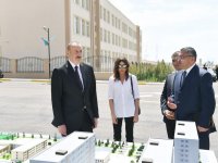 Президент Ильхам Алиев и Первая леди Мехрибан Алиева приняли участие в открытии жилого комплекса «Гобу Парк» для вынужденных переселенцев (ФОТО)
