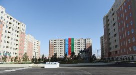 Президент Ильхам Алиев и Первая леди Мехрибан Алиева приняли участие в открытии жилого комплекса «Гобу Парк» для вынужденных переселенцев (ФОТО)
