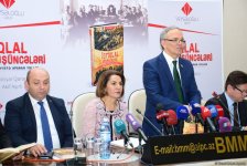 В Баку состоялась презентация книги, посвященной 100-летию АДР (ФОТО)