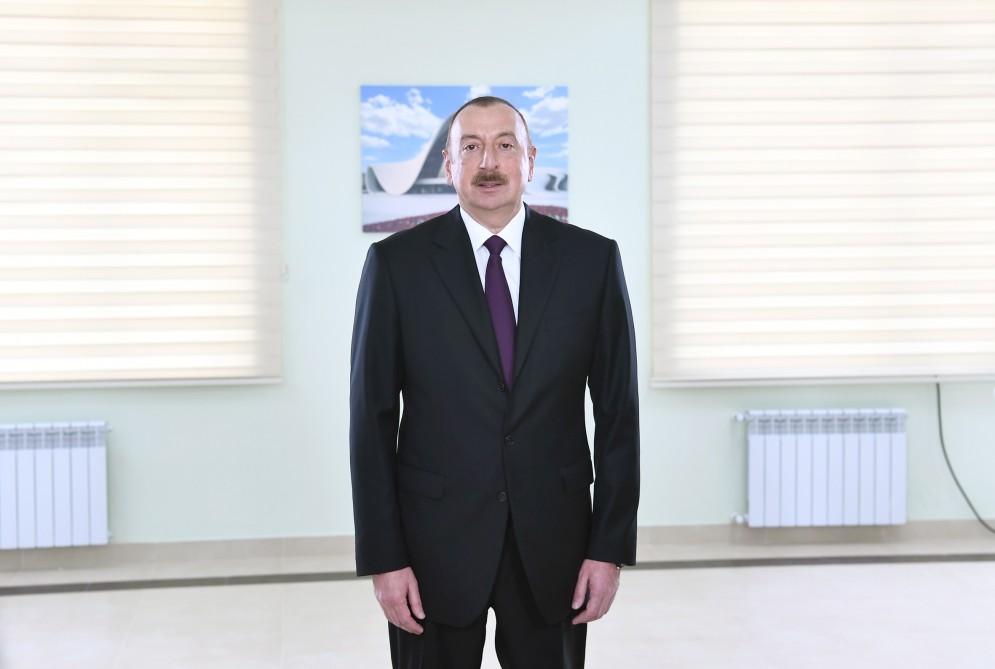 Президент Ильхам Алиев и Первая леди Мехрибан Алиева приняли участие в открытии жилого комплекса «Гобу Парк» для вынужденных переселенцев (ФОТО)