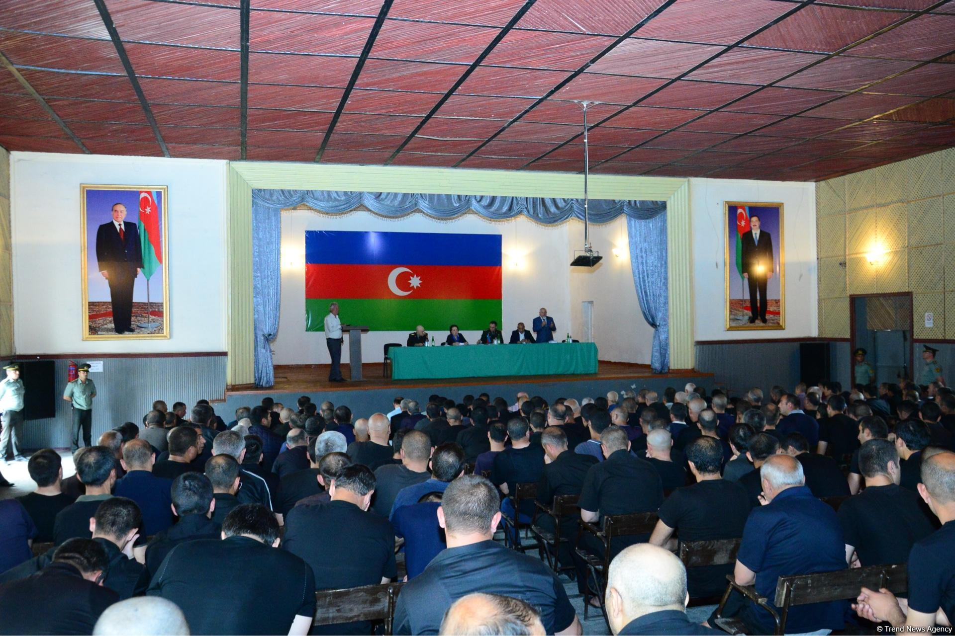 В исправительном учреждении №6 в Азербайджане освобождены 62 помилованных (ФОТО)