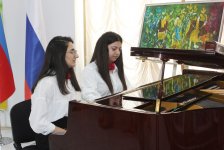 В Российском информационно-культурном центре в Баку отметили 100-летие АДР (ФОТО)
