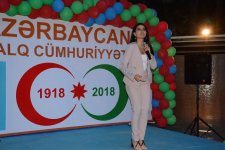 Площадь фонтанов в Баку - часть великого праздника в Азербайджане (ФОТО)