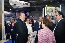 Президент Ильхам Алиев и Первая леди Мехрибан Алиева ознакомились с XXV Международной выставкой "Нефть и газ Каспия" (ФОТО)