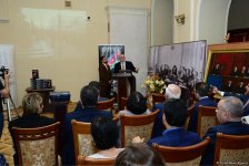 В Баку презентована книга "Azerbaijan Democratic Republic"
