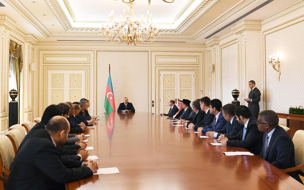Президент Ильхам Алиев принял послов и руководителей диппредставительств мусульманских стран в Азербайджане (ФОТО)
