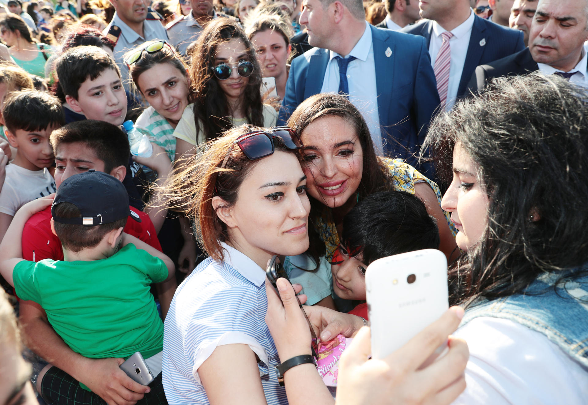VP of Heydar Aliyev Foundation Leyla Aliyeva attends Children`s Festival (PHOTO)