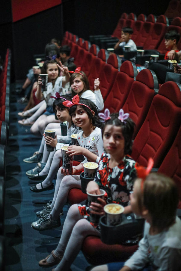 Дети уходили счастливыми: Park Cinema во Flame Towers (ФОТО)