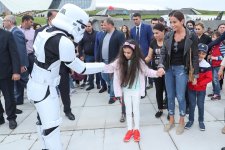 Президент Бакинского медиа-центра Aрзу Алиева посетила Детский фестиваль в парке Центра Гейдара Алиева (ФОТО/ВИДЕО)