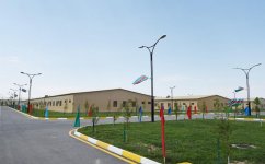 Верховный главнокомандующий ВС Азербайджана Ильхам Алиев ознакомился с условиями, созданными в военном городке (ФОТО)