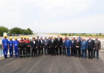 Президент Ильхам Алиев принял участие в открытии установки магистрального канала Шамкир-Самух-Геранбой на пересечении с Шелковым путем  (ФОТО)