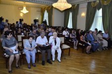 Плакат-виньетка учеников Гара Гараева (ФОТО)
