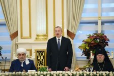Президент Ильхам Алиев принял участие в ифтаре по случаю священного месяца Рамазан (ФОТО)