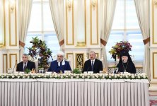Президент Ильхам Алиев принял участие в ифтаре по случаю священного месяца Рамазан (ФОТО)